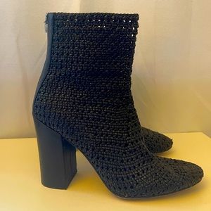 Dolce Vita sexy leather woven heeled boots size 9
